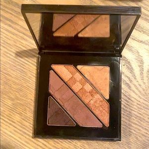 Burberry Conplete Eyeshadow Palette (Nude Blush)